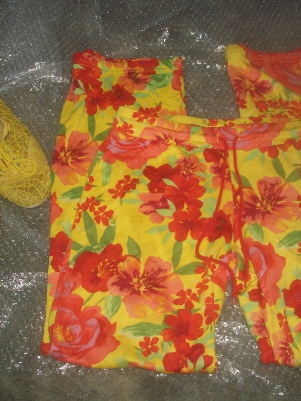 womens summer pants.flowered.retro.hippie.size small